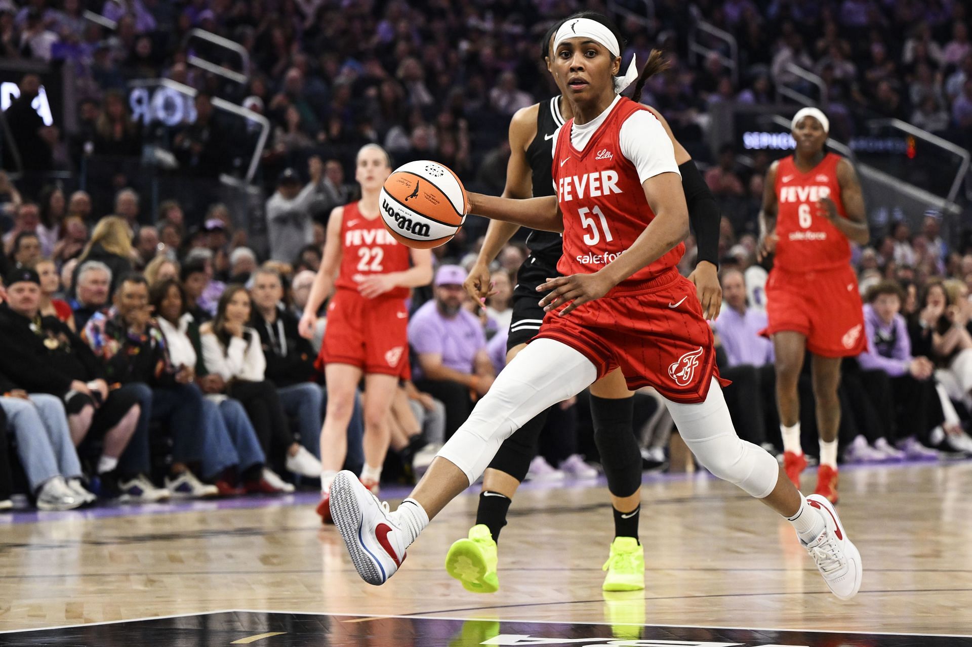 “It’s called an assist” – Fever vet Sydney Colson hits back at fans for making fun of her botched shot turned unintentional dime