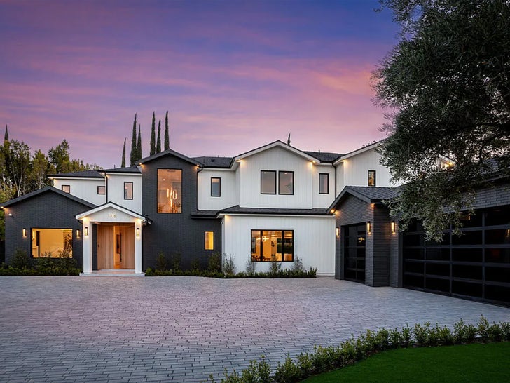 Nick And Vanessa Lachey Selling Encino Home For Millions