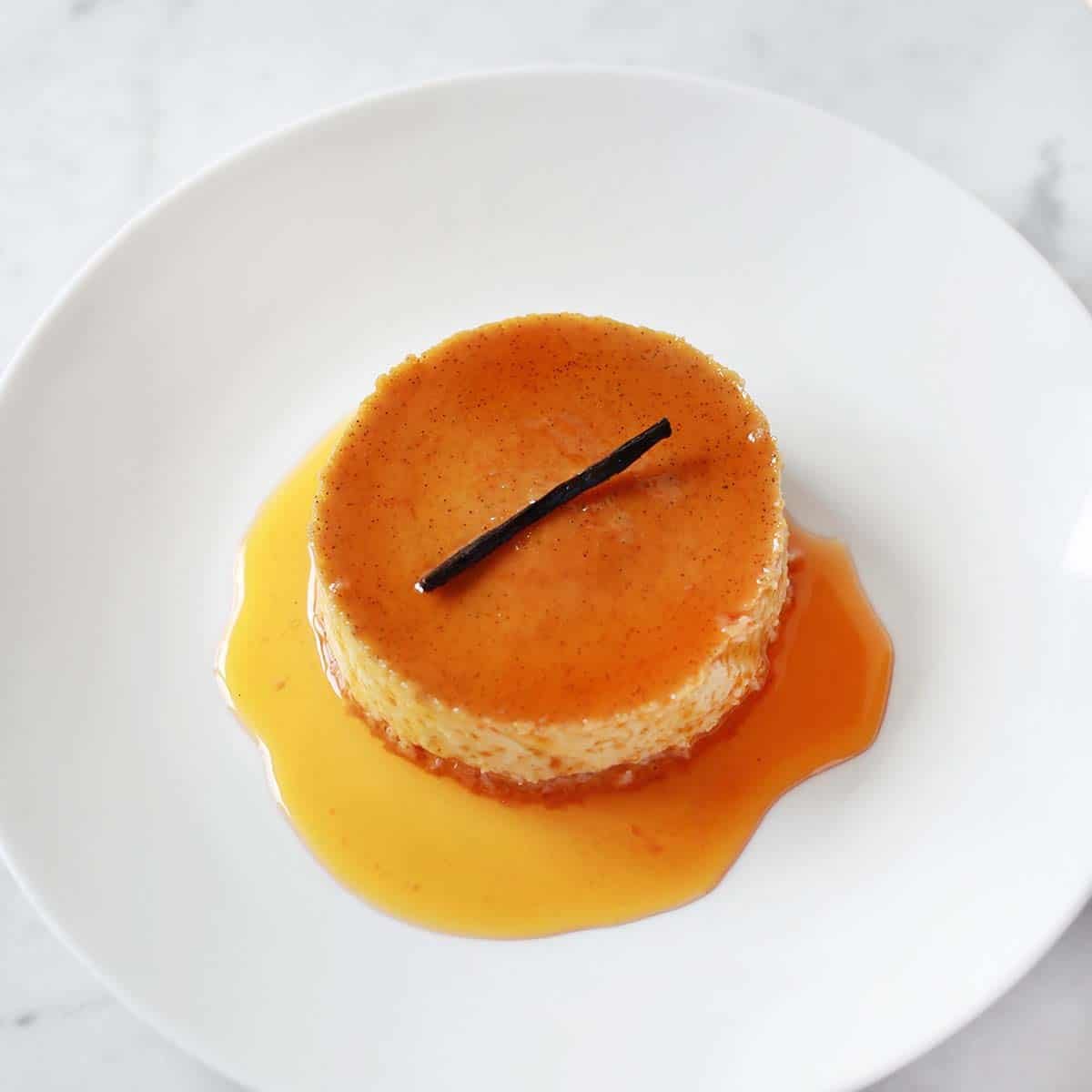 Flan – Easy 5 Ingredient Dessert