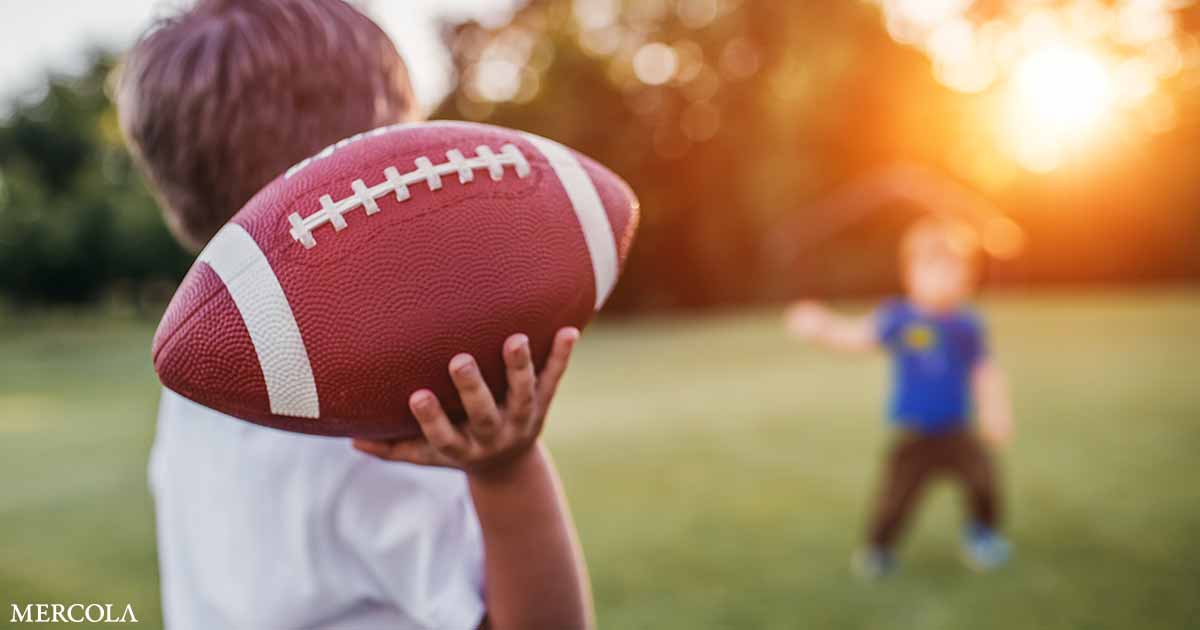 Out of doors Time and Taking part in A number of Sports activities Construct Higher Motor Abilities in Kids