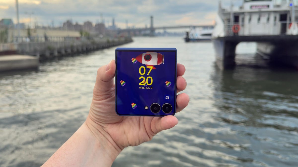 I Accidentally Learned Just How Durable the Galaxy Z Flip 7 Is