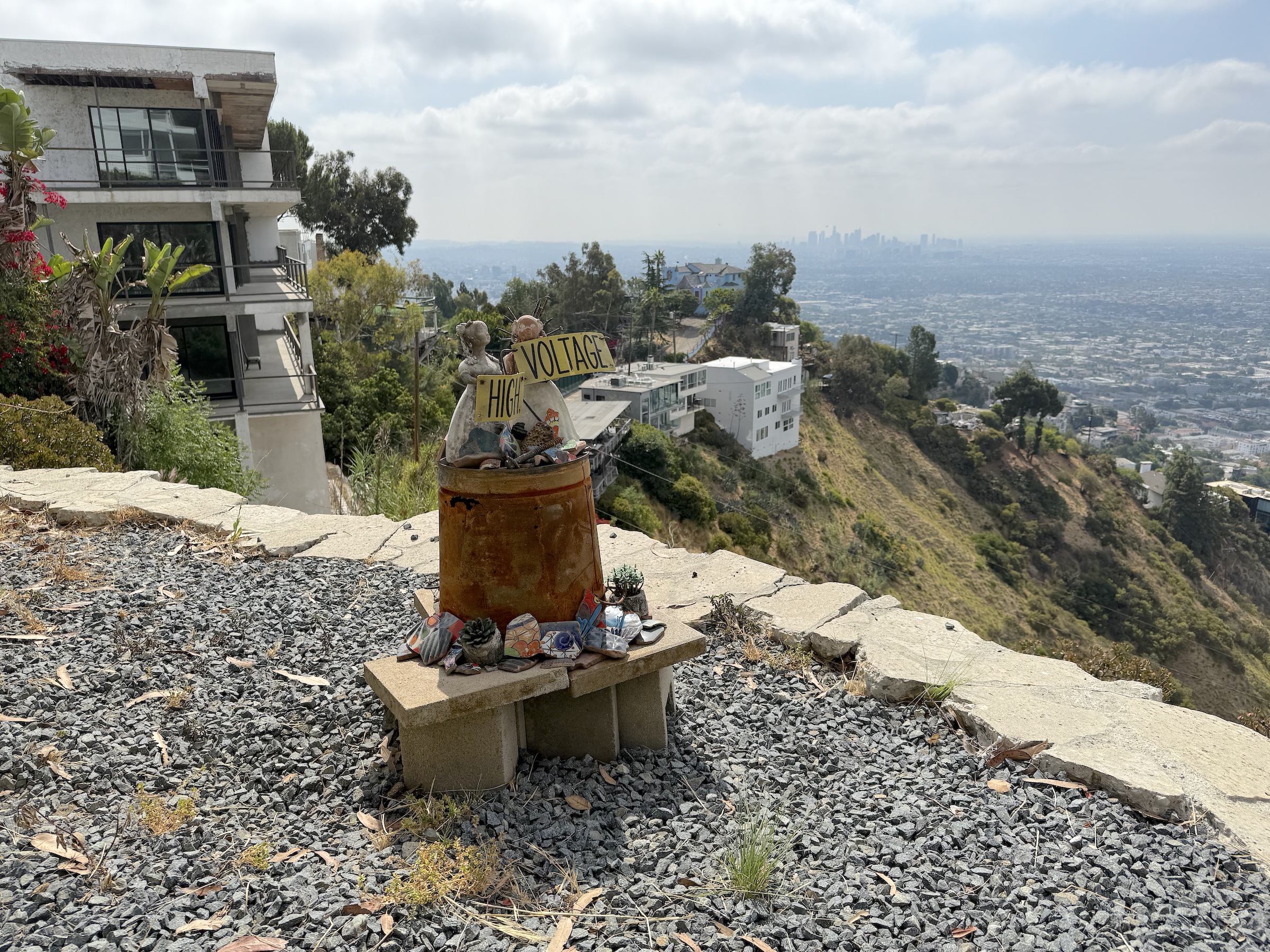 A Hollywood Hills Gallery-Home Is Reborn as an Artist’s Residency 