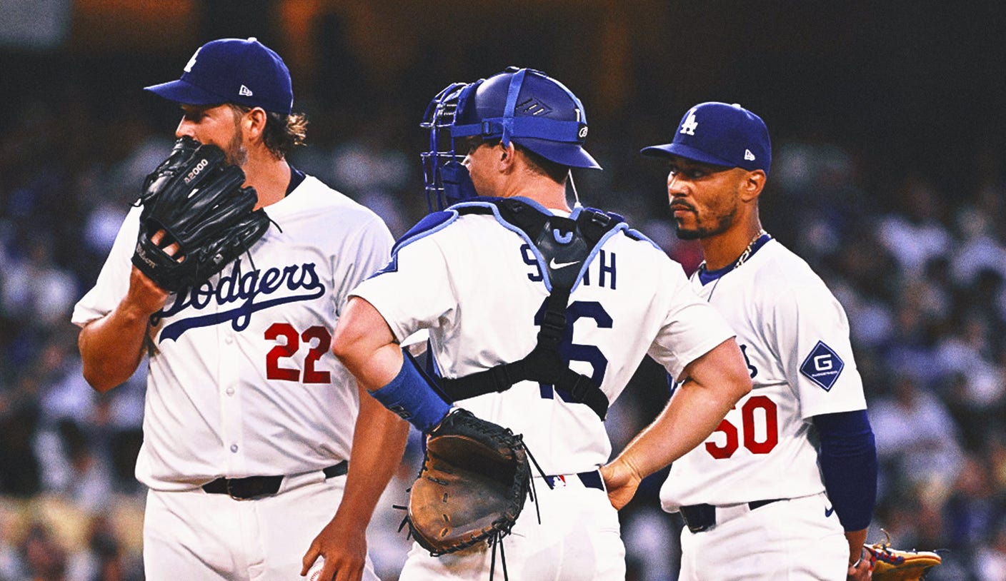 Dodgers Tie Padres Atop NL West After Holding On In First Game of Series