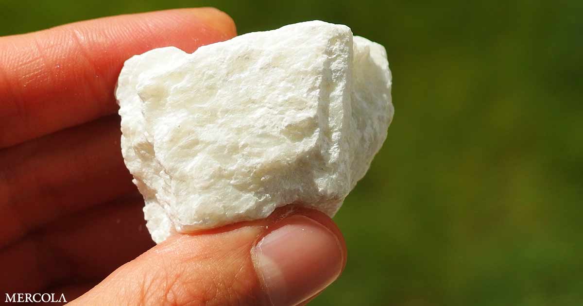 Experts Tell FDA to Ban Talc in Food and Drugs Over Hidden Health Dangers