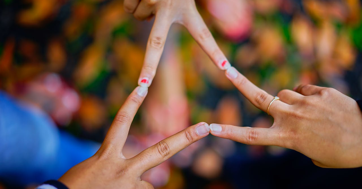 How Being a Good Literary Citizen Leads to Stronger Book Launches