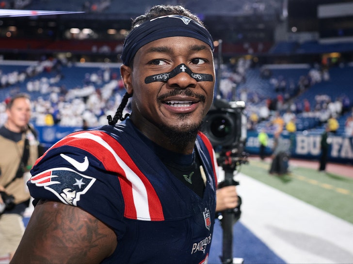 Stefon Diggs Gets Win In Return To Buffalo After ’23 Trade, Lit Postgame Celly