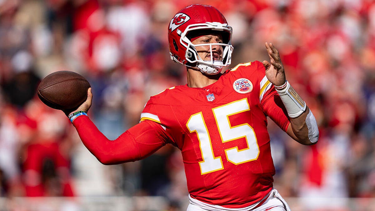 Sunday Night Football: How to Watch Lions vs. Chiefs Tonight