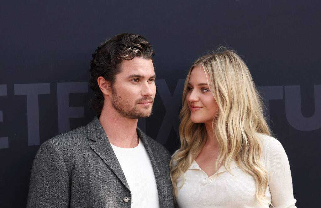 Chase Stokes STRONGLY Hints at Split from Kelsea Ballerini